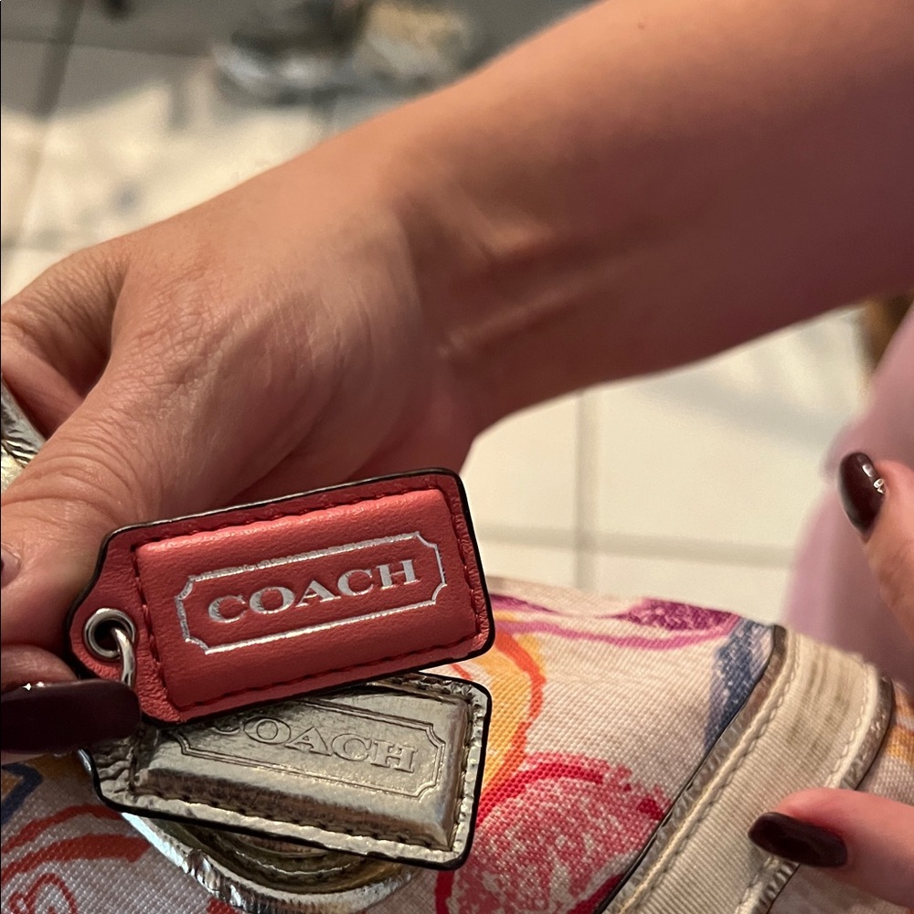 Coach Multicolor Signature Shoulder Bag - Picture 4 of 4